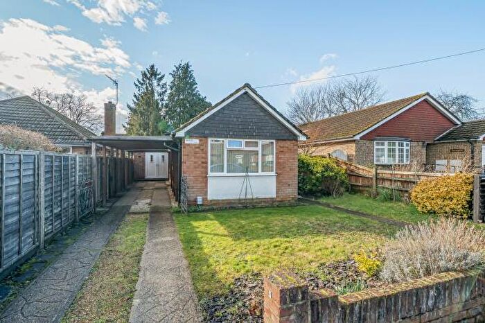 3 Bedroom Bungalow For Sale In Kingfield Gardens, Woking, Surrey, GU22