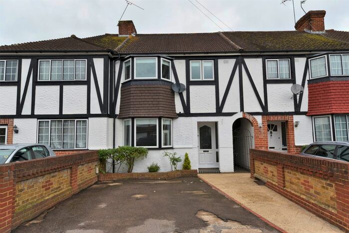4 Bedroom End Terrace House To Rent In Ford Road, Ashford, TW15