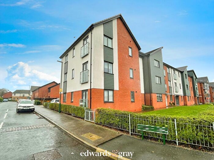 2 Bedroom Flat For Sale In Stokesay Close, Chelmsley Wood, Birmingham, B37