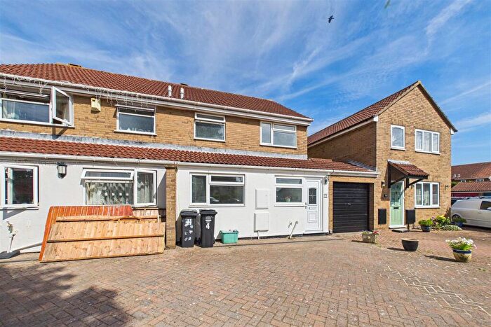 3 Bedroom Semi-Detached House For Sale In Peaceful Cannons Gate Family Setting., BS21