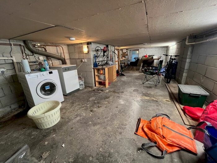 1 Bedroom Barn Conversion To Rent In Cape Cornwall Street, St Just, TR19