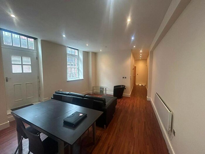 2 Bedroom Apartment To Rent In The Ropewalk, Nottingham, NG1
