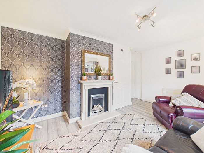 1 Bedroom Flat For Sale In Sheraton, Leam Lane, NE10