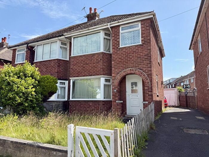 3 Bedroom Semi Detached House For Sale In Kipling Drive, Blackpool, FY3