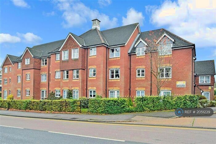1 Bedroom Flat To Rent In Chaldon Road, Caterham, CR3