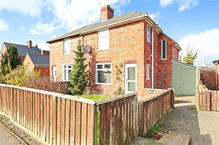 3 Bedroom Semi-Detached House For Sale In Finchale Avenue, Brasside, Durham, DH1