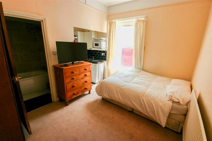 Studio To Rent In Landguard Road, Southampton, SO15