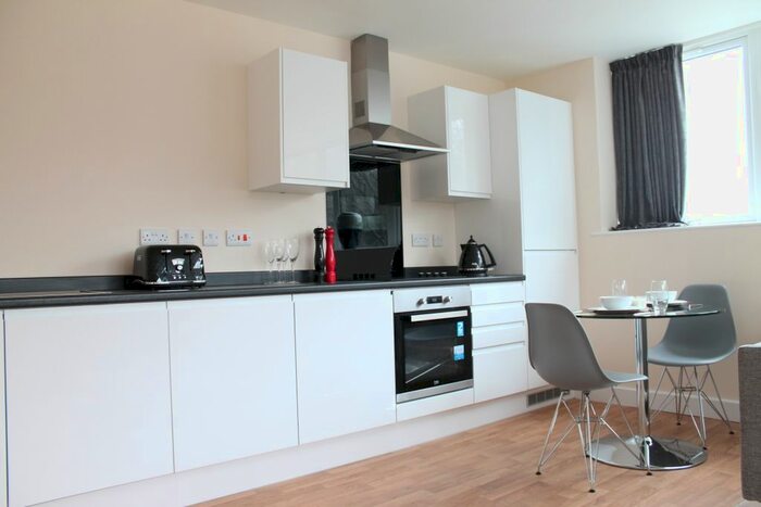 1 Bedroom Flat To Rent In Castle Court, The Minories, Dudley, DY2