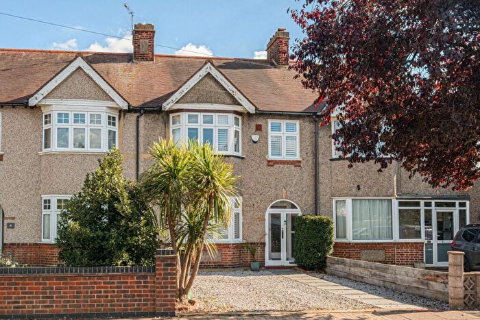 3 Bedroom Terraced House For Sale In Balmoral Avenue, Beckenham, BR3
