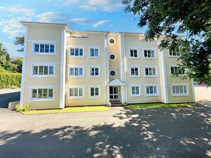 2 Bedroom Flat To Rent In Hunsdon Court, Hunsdon Road, Torquay, TQ1