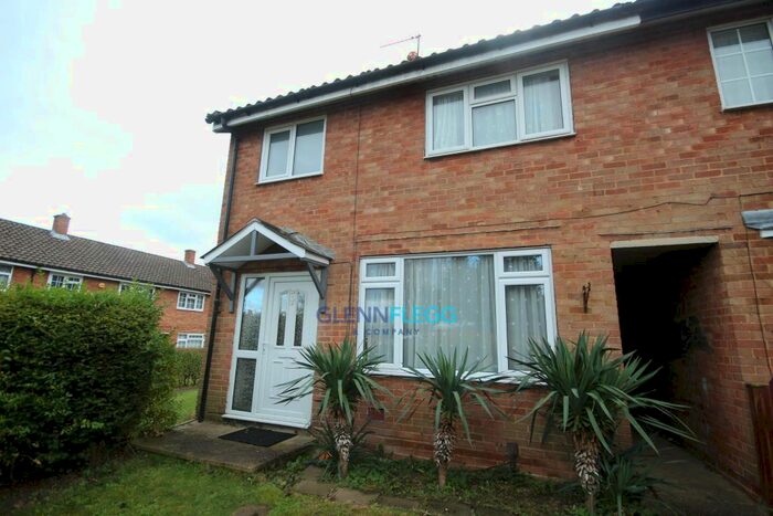 3 Bedroom End Of Terrace House To Rent In Dove House Crescent, Slough SL2