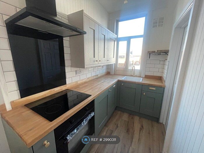 2 Bedroom Terraced House To Rent In Barras St, Leeds, LS12