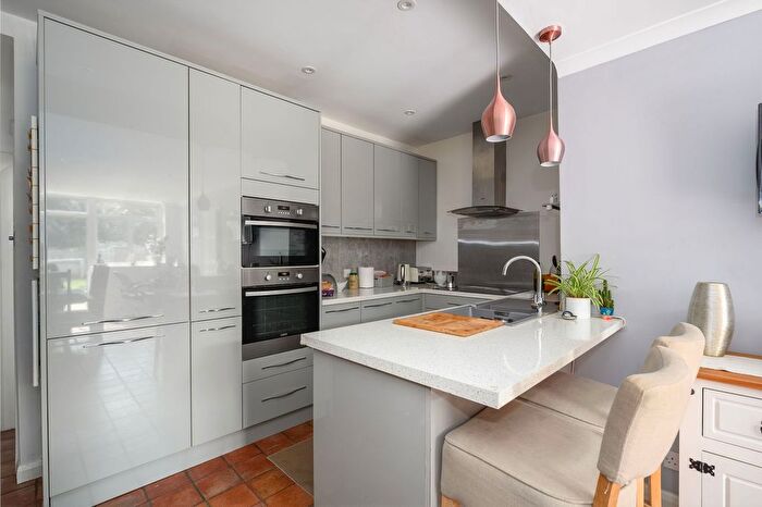 2 Bedroom Terraced House For Sale In Carlton Road, Walton-On-Thames, KT12