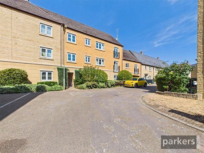 2 Bedroom Apartment For Sale In Priory Mill Lane, Witney, Oxfordshire, OX28