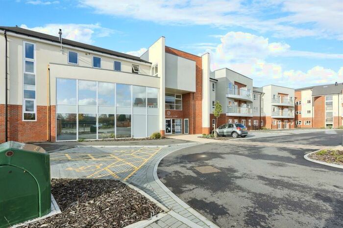 2 Bedroom Apartment For Sale In Melton Road, Leicester, LE4