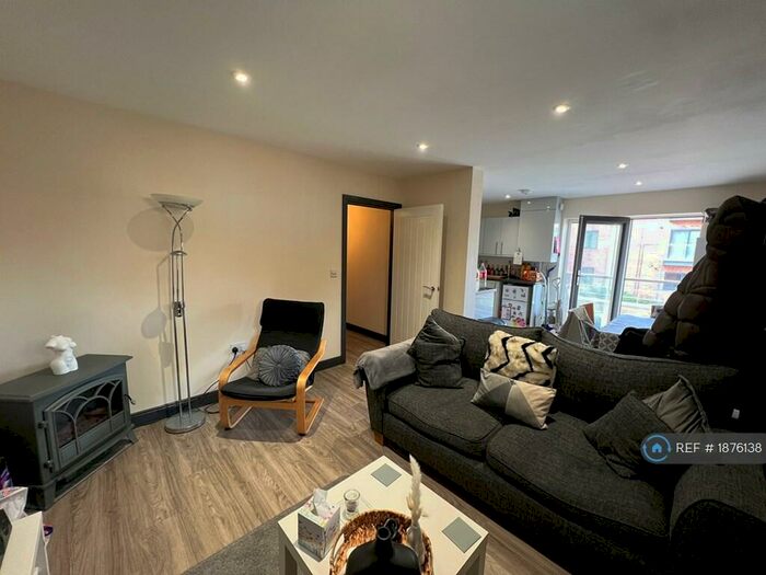 2 Bedroom Flat To Rent In Kane Block, Leicester, LE2