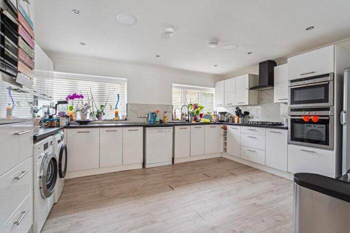 5 Bedroom Detached House To Rent In Bourne End Road, Northwood, HA6