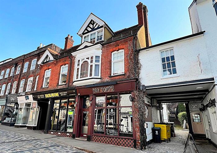 2 Bedroom Flat For Sale In Old Town, Hemel Hempstead, HP1