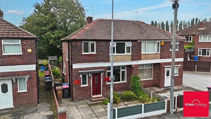3 Bedroom Semi-Detached House For Sale In Silver Street, Irlam, M44