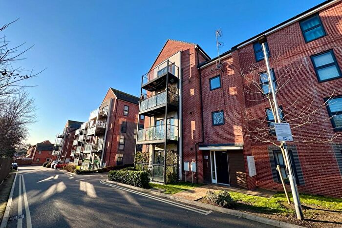 2 Bedroom Flat For Sale In Malthouse Drive, Grays, RM17