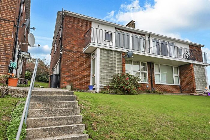 2 Bedroom Flat For Sale In Top House Rise, North Chingford, E4