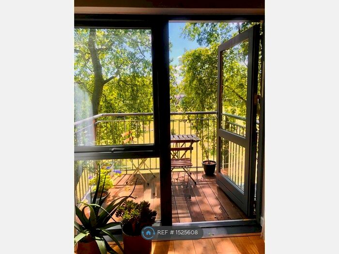 1 Bedroom Flat To Rent In Ellington House, London, E5