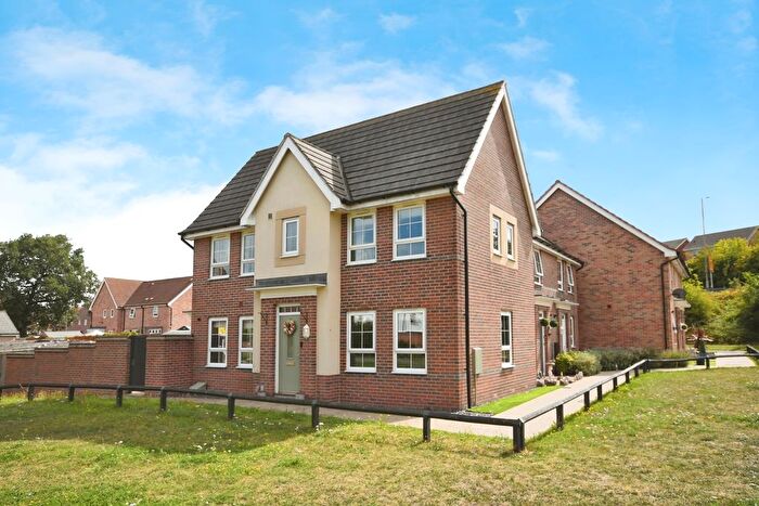 3 Bedroom End Terrace House For Sale In Gressingham Close, Forest Town, Mansfield, Nottinghamshire, NG19