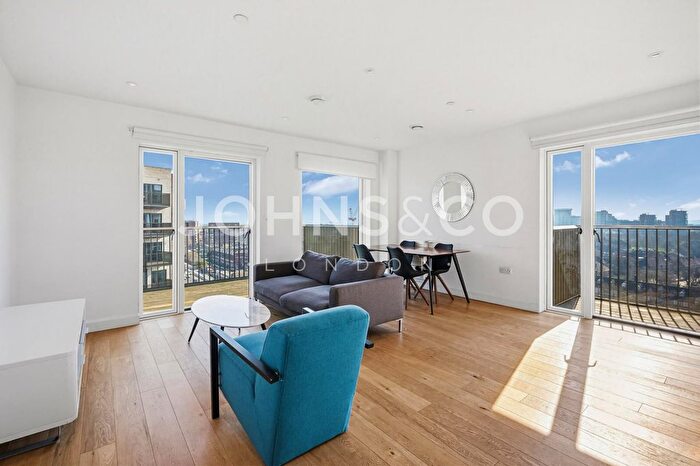 2 Bedroom Flat To Rent In Maud Street, Canning Town, London, E16