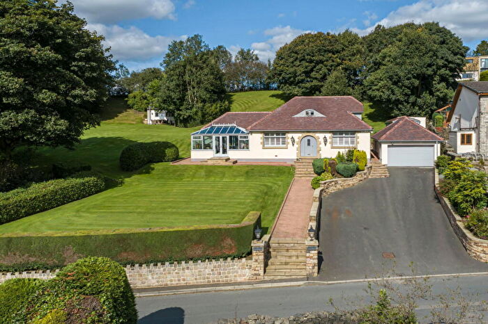4 Bedroom Detached House For Sale In Burnedge Lane, Grasscroft, Saddleworth, OL4