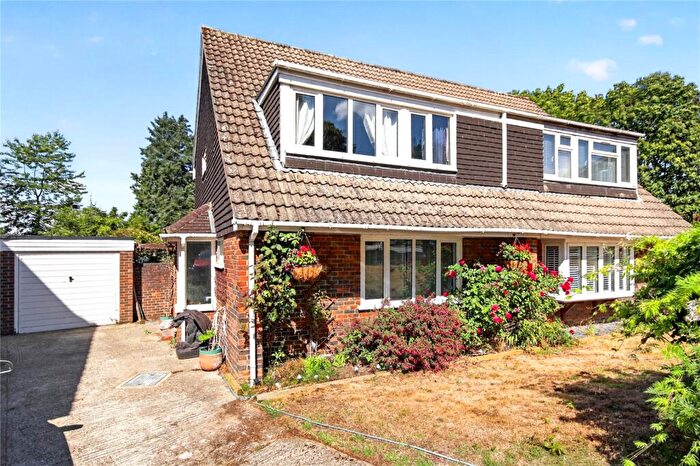 4 Bedroom Semi-Detached House For Sale In Staplehurst, Bracknell, Berkshire, RG12
