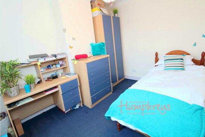 4 Bedroom Terraced House To Rent In Ashburnham Road /, Abington, Northampton, NN1