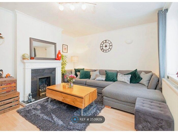 2 Bedroom End Of Terrace House To Rent In Hayling Road, Watford, WD19