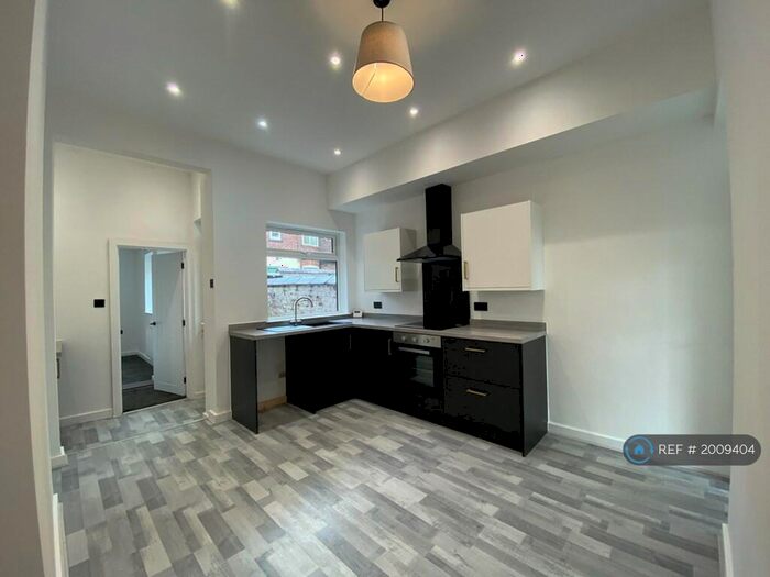 3 Bedroom Terraced House To Rent In Rothwell Street, Failsworth, Manchester, M35