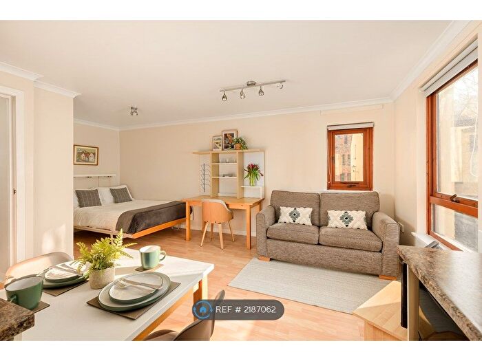 Studio To Rent In Damside, Edinburgh, EH4