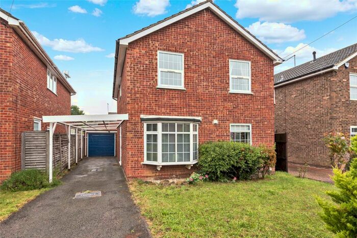 4 Bedroom Detached House To Rent In Barn Drive, Maidenhead, Berkshire, SL6