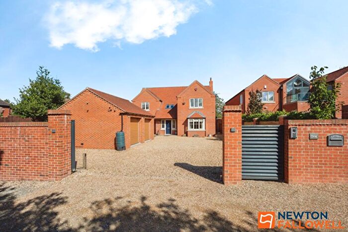 4 Bedroom Detached House For Sale In Fox Gardens, Grantham, NG31