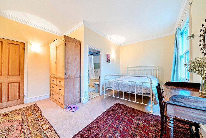 5 Bedroom Semi-Detached House For Sale In Munster Road, Teddington, TW11