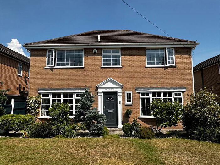 4 Bedroom Detached House For Sale In Coe Lane, Tarleton, Preston, PR4