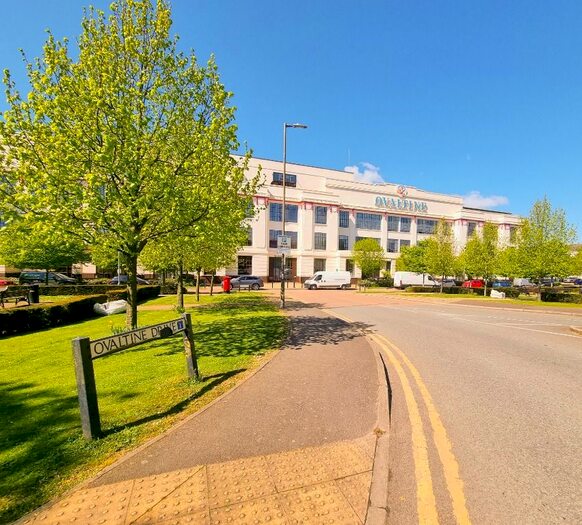 3 Bedroom Flat To Rent In Ovaltine Drive, Kings Langley, WD4