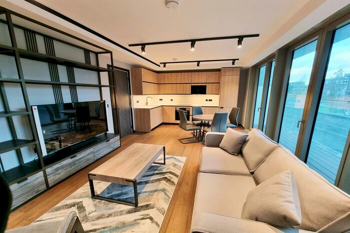 2 Bedroom Flat To Rent In Hewett Street, London, EC2A