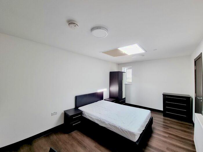 Studio To Rent In Parish Lane, London, SE20