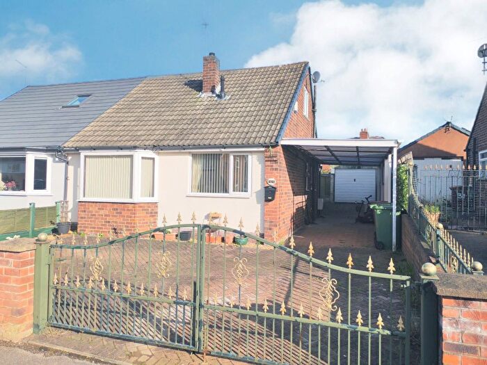 2 Bedroom Semi Detached Bungalow For Sale In Ashleigh Avenue, Pontefract, WF8