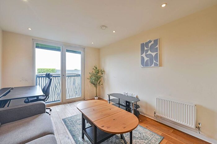 1 Bedroom Flat To Rent In Gatliff Road, Chelsea, London, SW1W