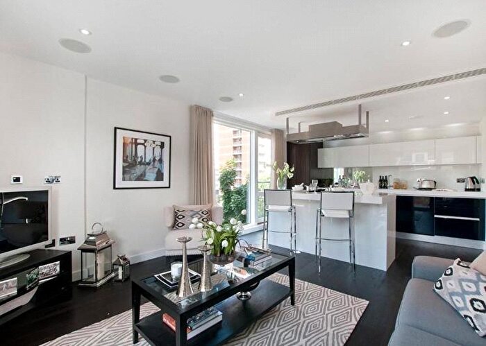 2 Bedroom Flat To Rent In Moore House, Gatliff Road, London, SW1W