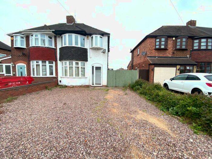3 Bedroom Semi-Detached House To Rent In Selworthy Road, Castle Bromwich, B36