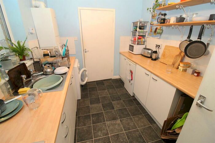 3 Bedroom Private Hall To Rent In Orbit Street, Adamsdown, Cardiff, CF24