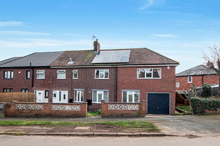 4 Bedroom Semi Detached House For Sale In North Avenue, Sandiacre, Nottingham, Derbyshire, NG10