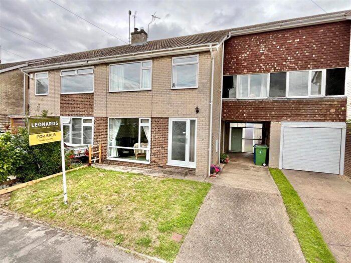 4 Bedroom Terraced House For Sale In Bridge Road, South Cave, Brough, HU15