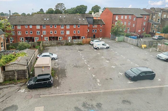 1 Bedroom Flat For Sale In Frederick Street, Aldershot, GU11