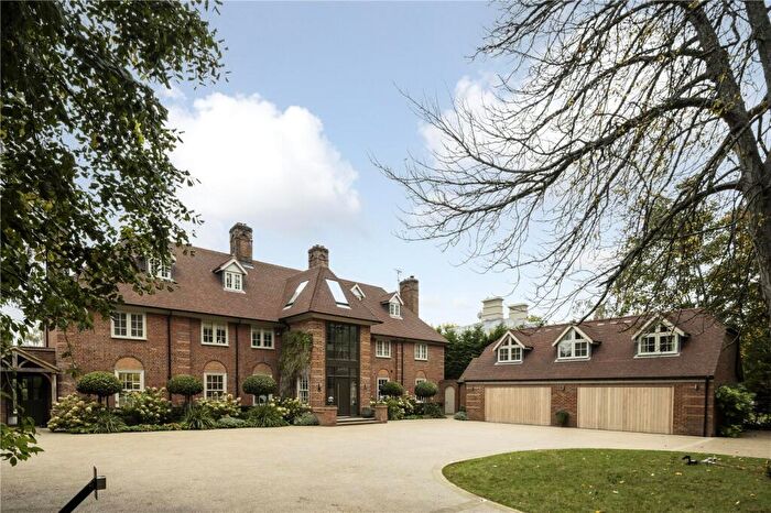 7 Bedroom Detached House For Sale In Penn Road, Beaconsfield, Buckinghamshire, HP9